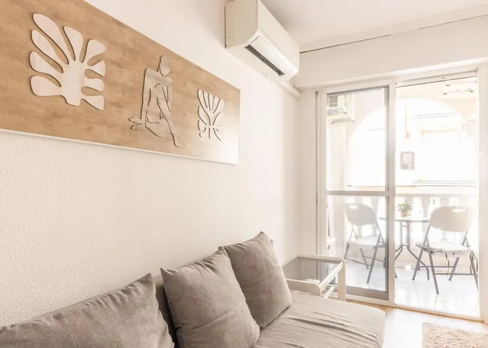 Menes Del Sol Torrevieja